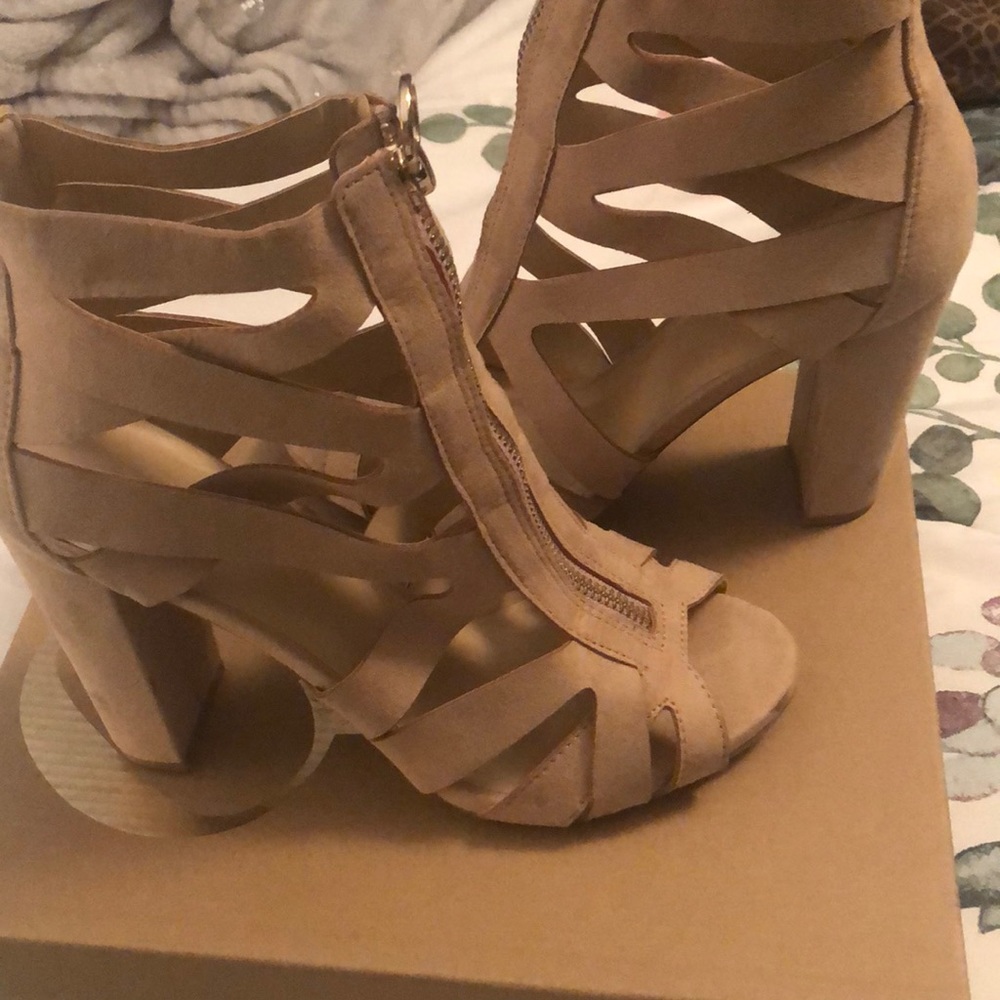 Tan heels
